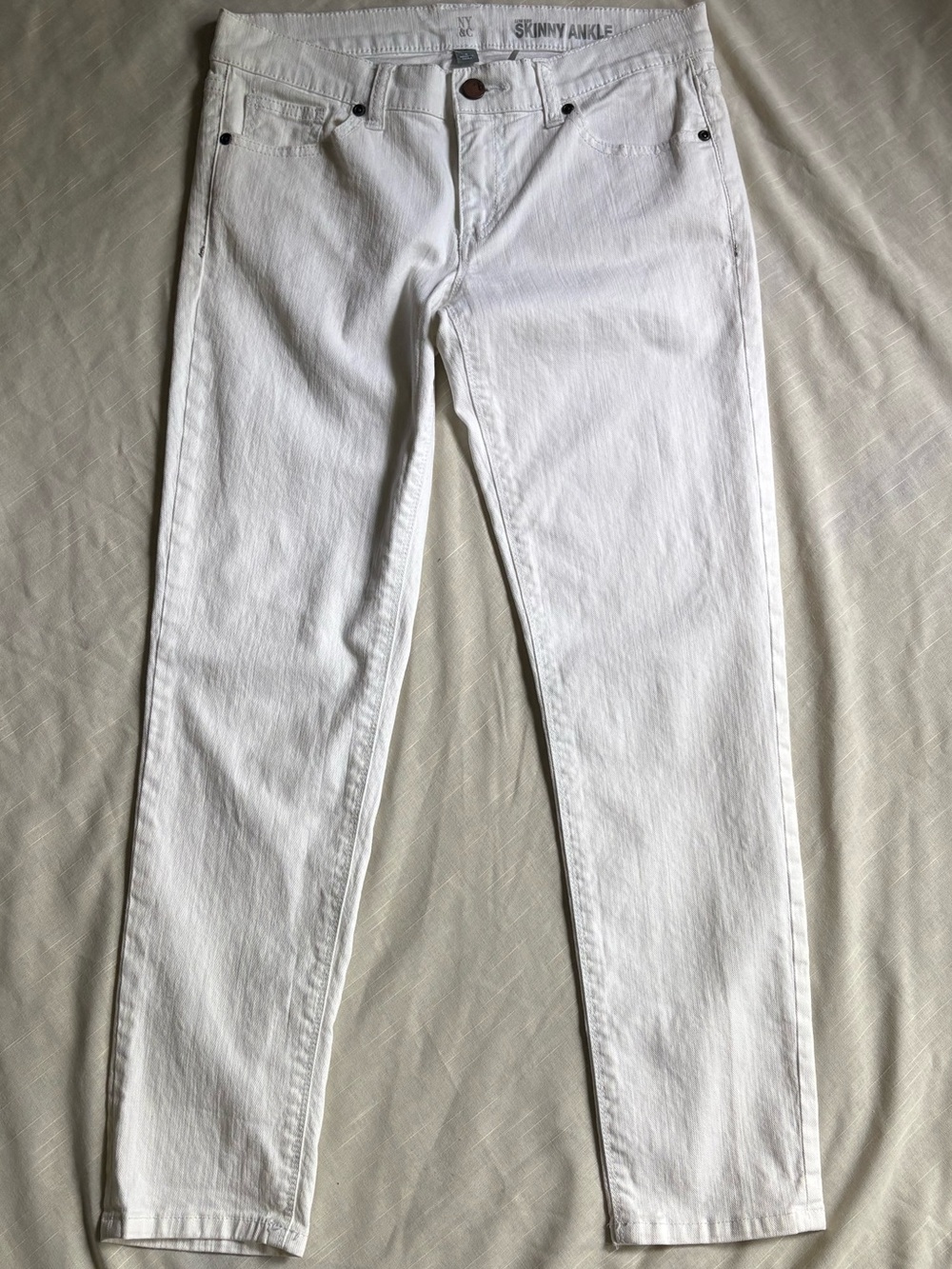 New York & Company women’s size 2, mid rise Skinny Ankle Jeans